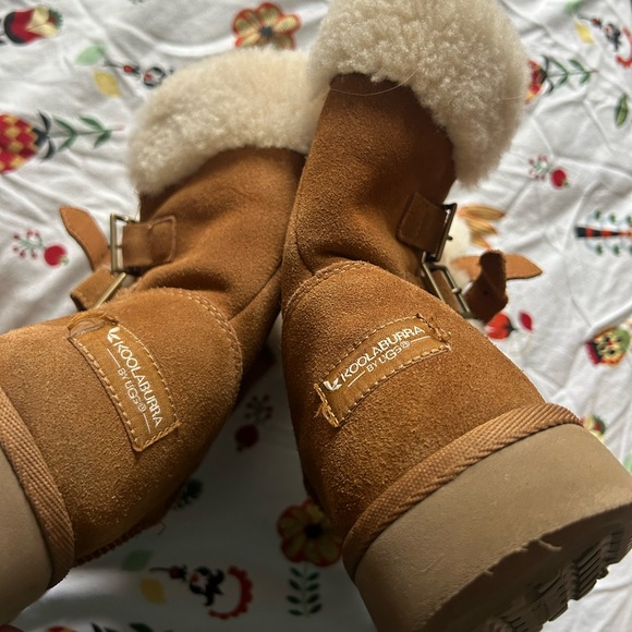 Kookaburra by Ugg chestnut brown leather boots with and soft fur inside - Picture 3 of 7